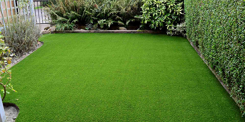 5 Maintenance Tips to Keep your Residential Artificial Turf Lasting Long