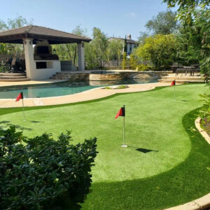 Custom Putting Greens1 - Greenest